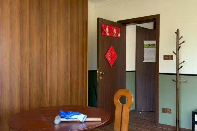 Jiangsu rd 1BR apartment