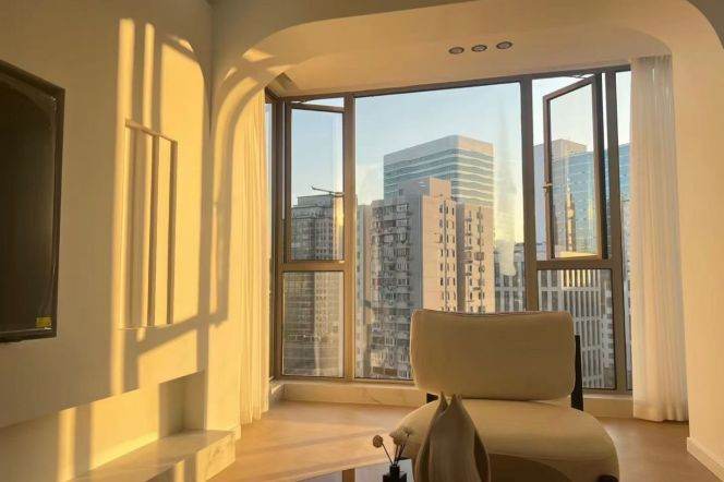 Hanzhong Rd metro/2br1bt/central AC/floor heat/dishwasher/oven