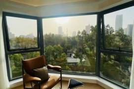 Wutong District comes with an independent storage room and panoramic floor-to-ceiling Windows