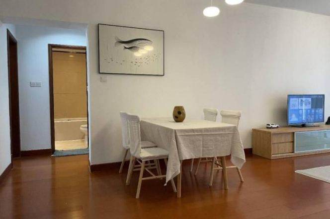 Nice compound 2Brs/1Lr/1Bt apt nr Hanzhong rd,M1/12/13