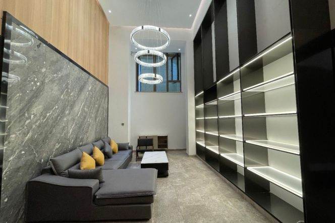 New house, Zhonghai Jianguo Li, rare duplex, super large space with basement，L 8-10