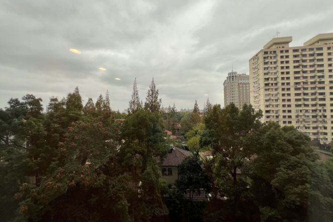 Wutong District Huashan Green Space, 245-sqm large horizontal hall, Jiangsu Road subway Station