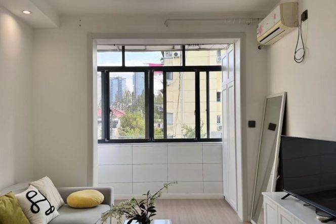 Bright 1br near Jiangsu Rd M2/11