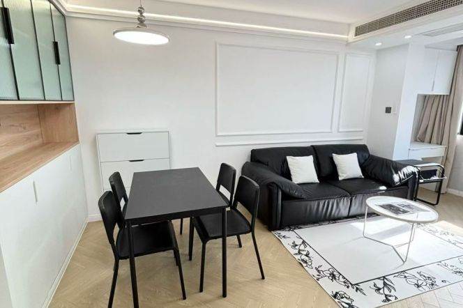 Elevator Spacious &Sunny 1Br/2Lr/1Bt Close to L2/3/4 Zhongshan Park Station 