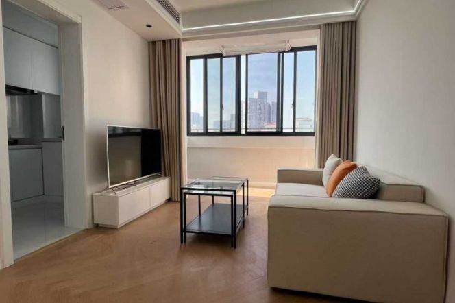 elevator,all bright 2brs 2lrs 1bath @L2/3/4 Zhongshan Park staion
