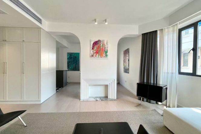 Jiangsu station spacious & nice 2br good situation with 15k