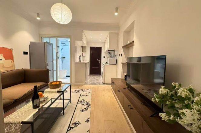 Spacious 1Br/2Lr/1Bt+Lovely Yard@L2/3/4 Zhongshan Park Station 