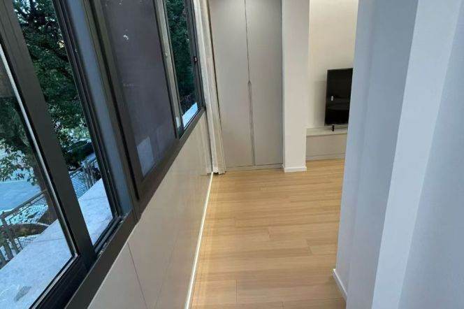 Renovated 1br near Jiangsu Rd M2/11