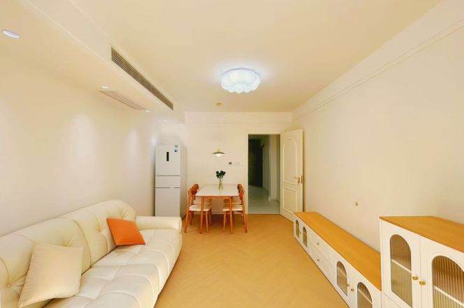 Newly Renovated 1Br/2Lr/1Bt Close to L2/3/4 Zhongshan Park Station 