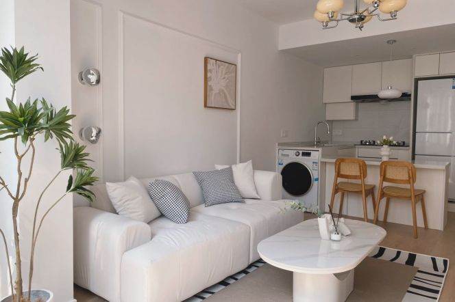 Jiangsu Rd, Modern 1br, on 2F, Central AC, floor heating, Oven 