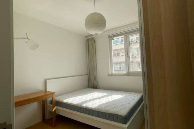 Bright 1br near Jing'an Temple