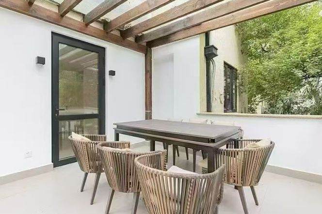 Vintage Vibe on Changle Road. 2nd-Floor, 3Beds Home in Pu Yuan is Simply Charming