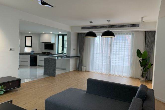 modern 4brs floor heating open kitchen balcony nice view in Xujiahui 28k