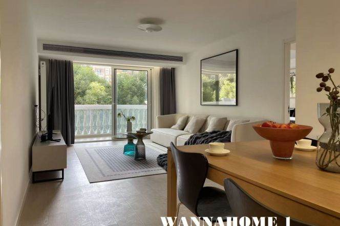 Spacious&Bright 3Bdrs 2Baths 2Open Balconies Apt+L7/9 Zhao Jia Bang Rd/Xu Jia Hui+Nice Compound