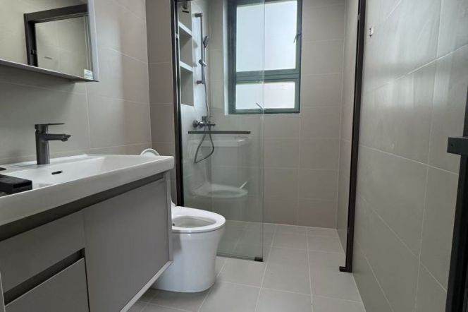 high end quality 2br in central residence