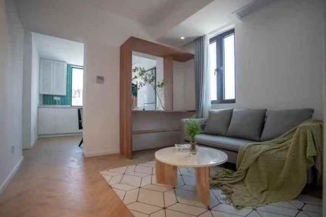 Brightly room 1+1 with elevator in zhongshan park area