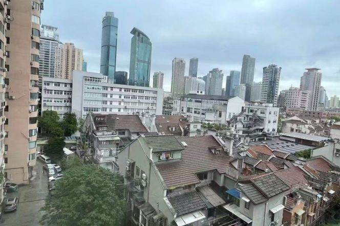 Jing’an Elevator Spacious 1Br/2Lr/1Bt Close to L7 Changping Rd Station 