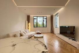 Charming 1+1br with terrace near Hanzhong Rd 