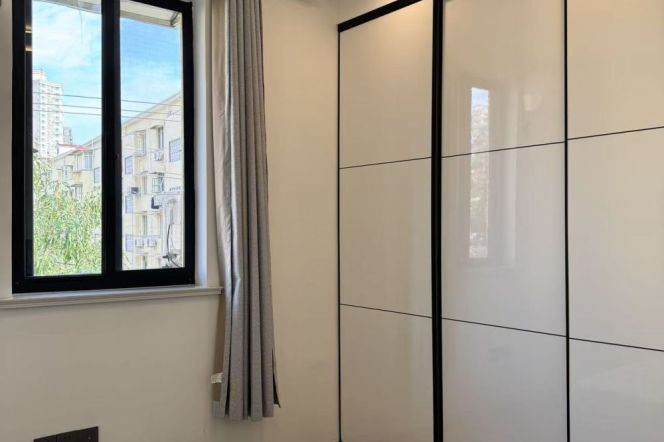 Jiangsu rd 1BR apartment