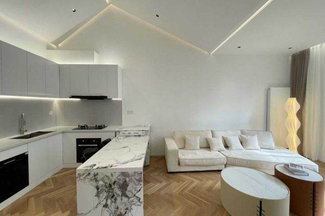 Nice terrace+spacious 1br 1lr+study/wall heating/100 sqm,Hanzhong rd@L1/12/13