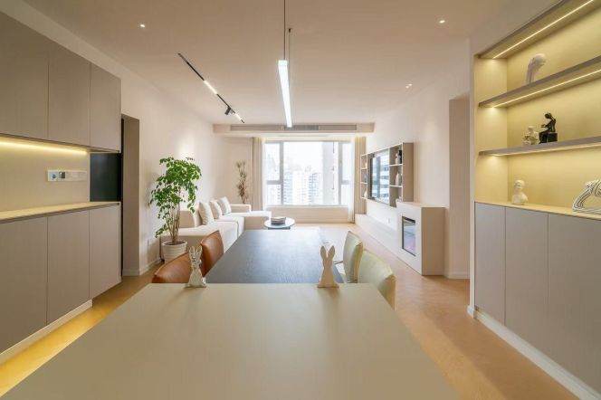 Big open balcony super nice modern cozy bright 4 br with 2 baths M2/11 Jiangsu Rd. 