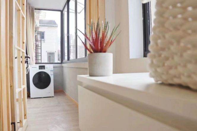 Jiangsu rd 1BR apartment