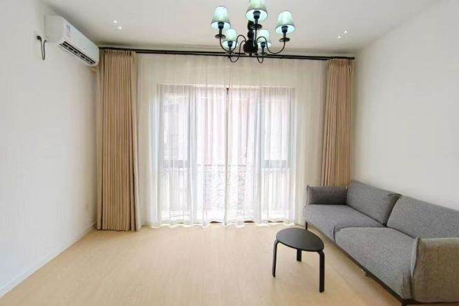 South Shanxi rd 2BR apartment with balcony
