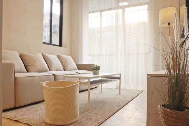 Jiangsu rd 1BR apartment