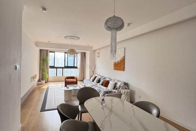 Good location Xintiandi 2Br,2bath,floor heating