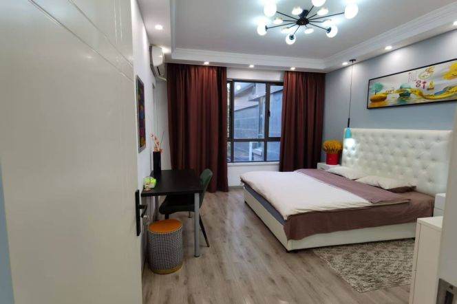 Brand new3Br near Hongqiao Rd Sta M 3/4/10/2F /120Sqm /Elevator