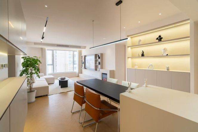 Big open balcony super nice modern cozy bright 4 br with 2 baths M2/11 Jiangsu Rd. 