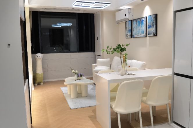 Nice 1 BR/Songyuan RD Sta M10/2F/55Sqm /7.8K/CAC