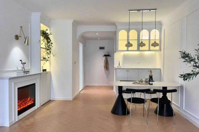 Hongqiao rd 2BR 2LR@L3/4/10,elevator/central AC/big living room