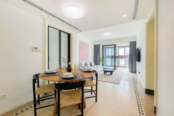 modern 2brs floor heating balcony near line 7 and Jing an temple 