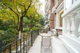 2br-Courtyard-4-minute walk to Line 1/4-Shanghai Indoor Stadium