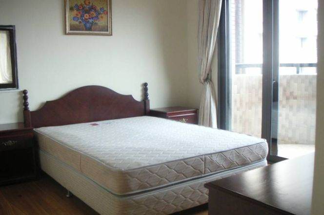 Beautiful 3Brm With An Open Balcony Near Line 11 Jiangsu Rd