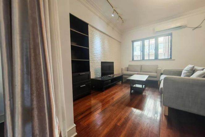 Spacious & tasty one brs apartment near IAPM