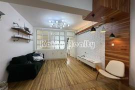 Spacious 2BR APT nr IAPM Hengshan Rd 8.5k
