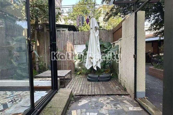 Private garden 2BR 2Bath Hengshan Rd 13k