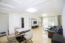 Sunny 3br/2bt Flat in Wukang Road