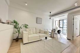 1Br,Good Lighting,Near Weining  road station.Line 2