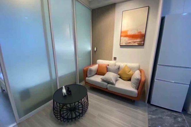 Hongqiao rd 1BR 1LR@L3/4/10,elevator/bright room/nice location