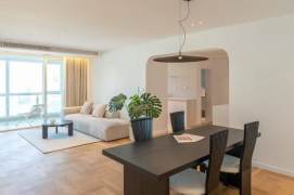 3B2B，Good View，NearSouth  Xinzha road Station，Line 1