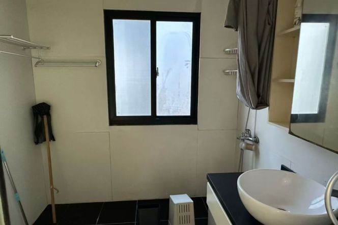 Bright 1Br/1Lr/1Bt apt nr Hengshan rd,M1/7/9