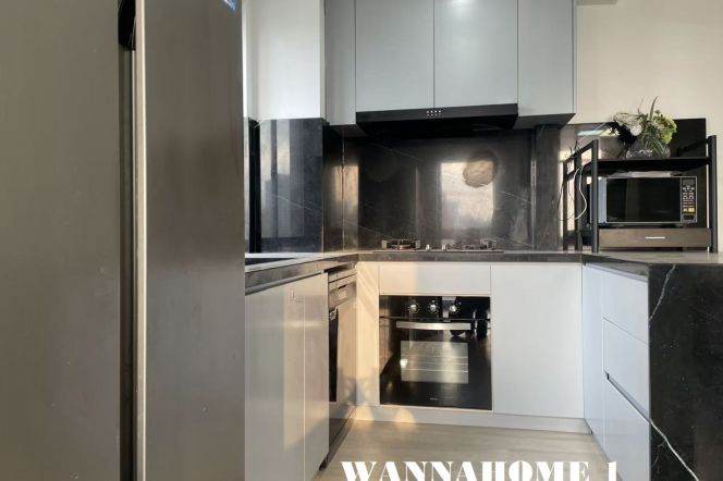 Really Bright&Spacious 3Bdrs 2Baths Apt+Zhongshan Park+Big Balcony+Top Compound