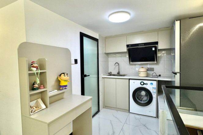 Well-Located Cozy Apartment in Pengpu New Village | Ready to Move In