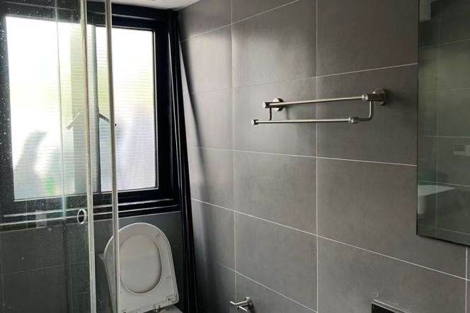 High ceiling 1+1Br/1Lr/1Bt apt nr South shanxi rd,M1/2/10/12/13