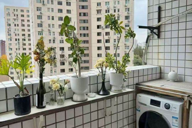 Jiangsu rd elevator 1BR with balcony
