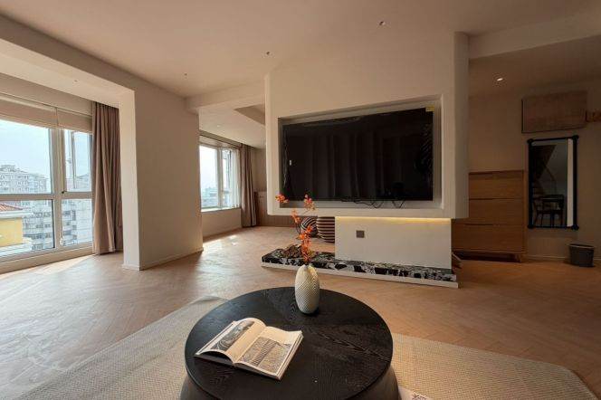 Top duplex/big terrace/4Brs/260sqm/newly/Hongqiao/line10Longxi Rd station