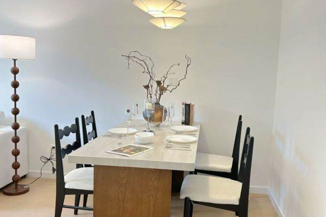 Beautiful 2brs with big yard near Longbai Xincun Station